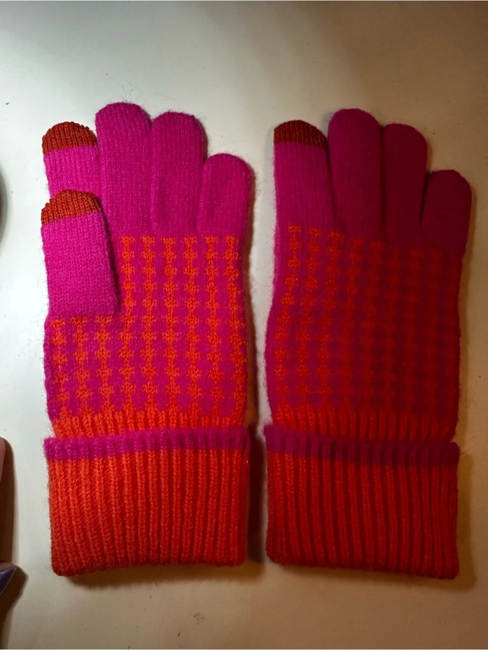 Shiraleah Pink and Orange Knit Touchscreen Gloves